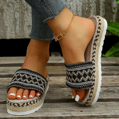 Annabel - Boho slippers met plateauzool